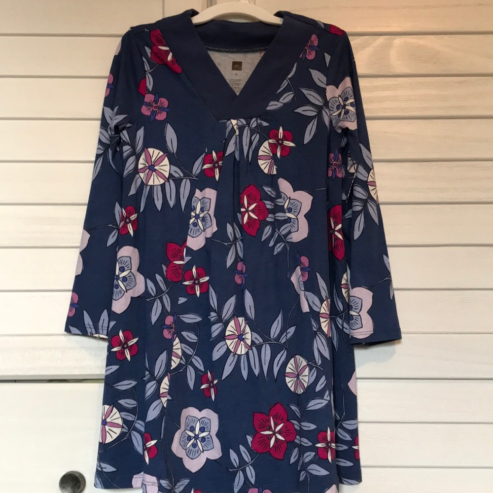Tea Dress size 6 like new